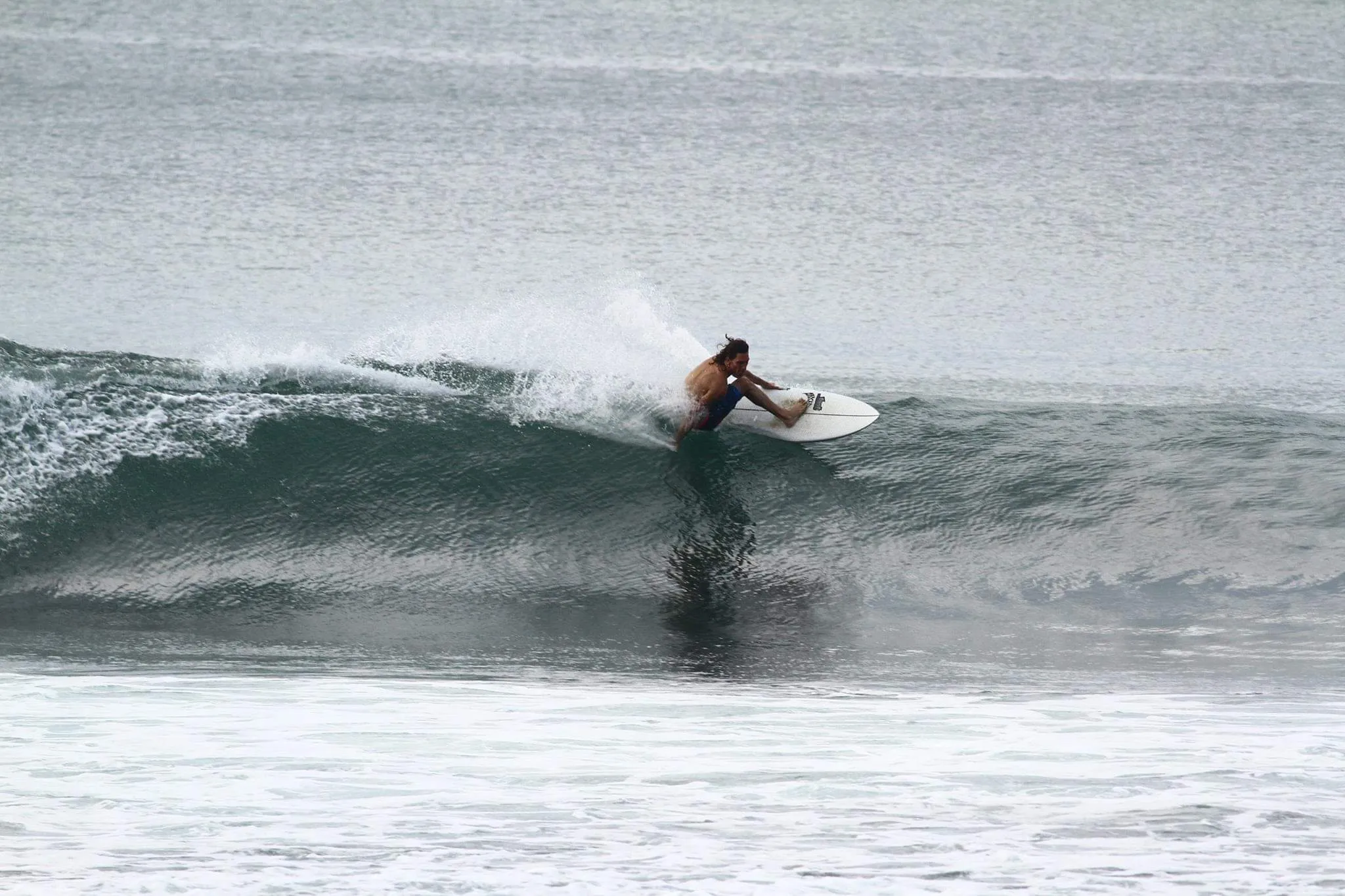 Marin moniteur de Surf & Fondateur de Zourit l'École de Surf Holistique de la Réunion